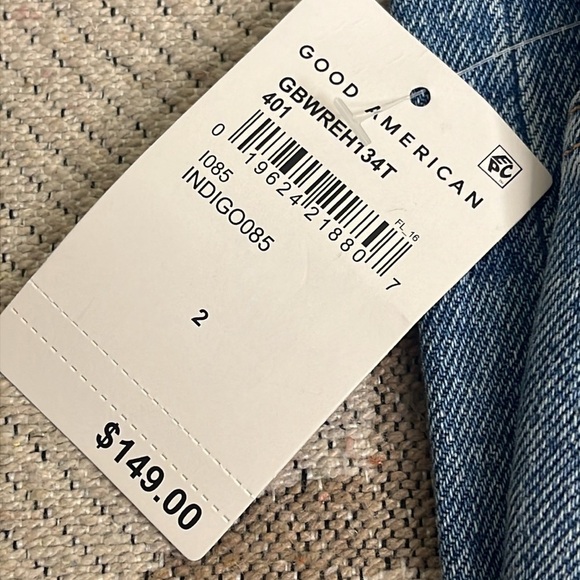 Good American Good Boy distressed knees indigo blue jeans - Picture 11 of 17